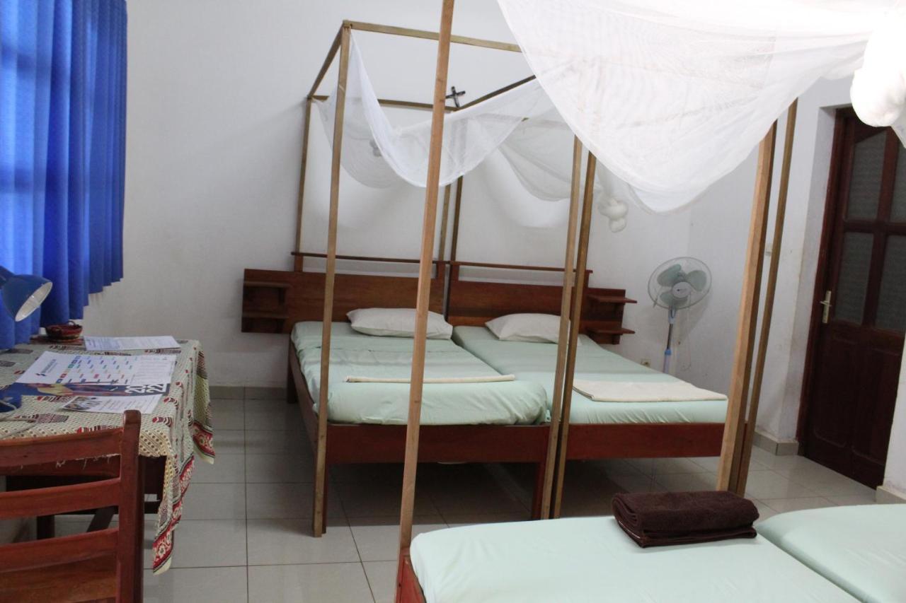 Centre Lucien Botovasoa Panzió Antsiranana Kültér fotó